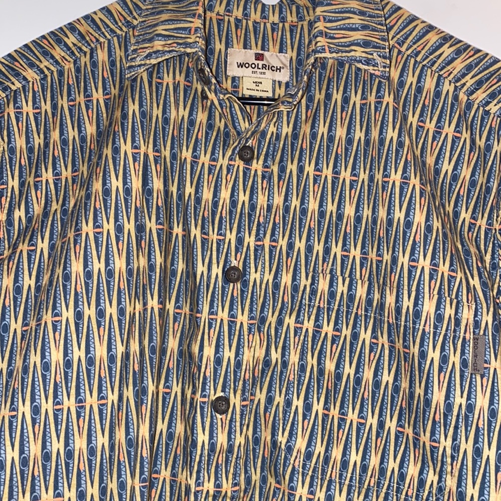 Men’s Button down Woolrich Canoe shirt - Picture 2 of 3